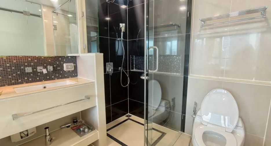 For rent 1 bed condo in Sathon, Bangkok