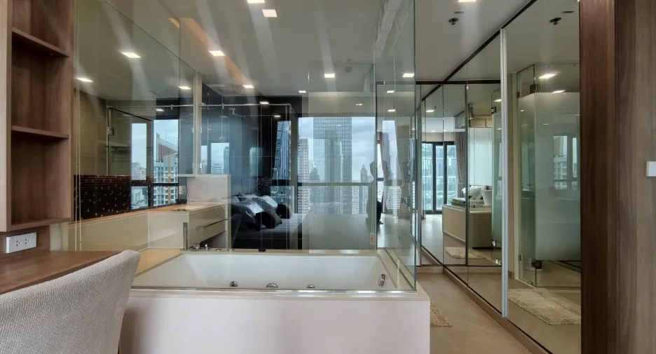 For rent 1 bed condo in Sathon, Bangkok