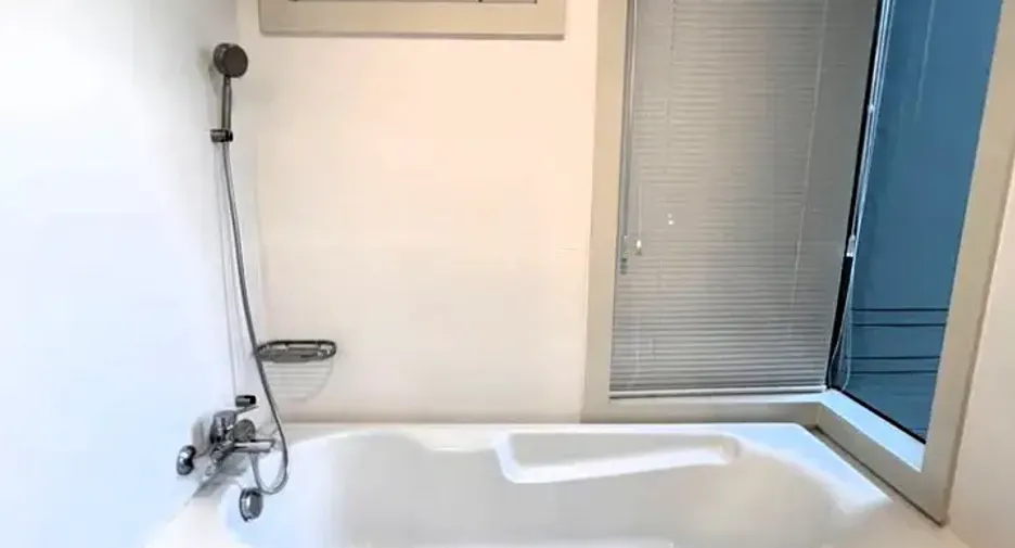For rent 1 bed condo in Pathum Wan, Bangkok