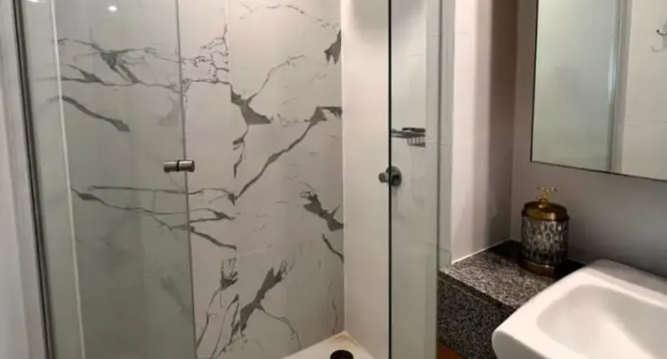 For rent 1 bed condo in Pathum Wan, Bangkok