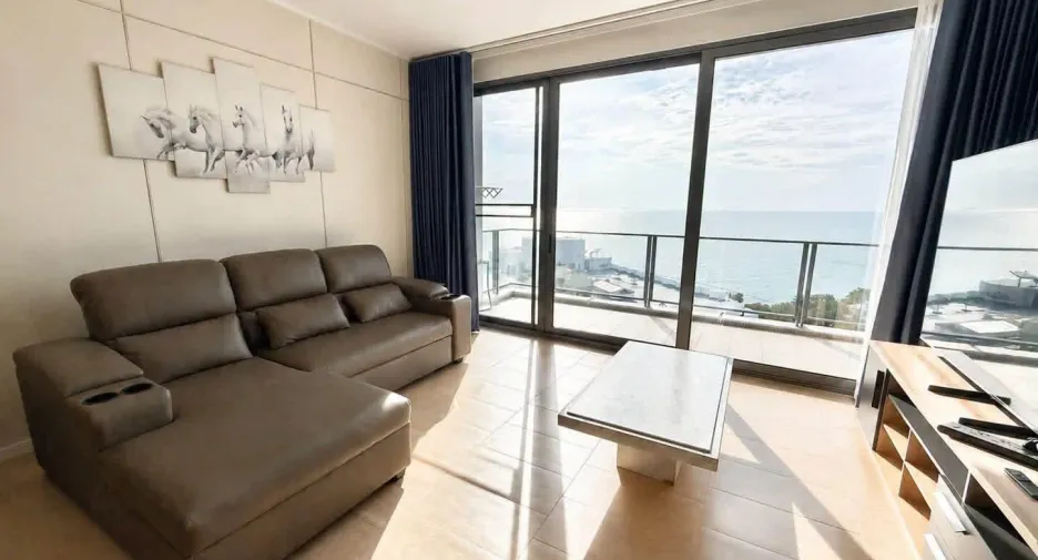 For rent 3 bedrooms condo in Bang Lamung, Chonburi