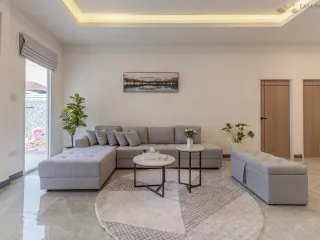 Villa zum Kauf mit 4 Zimmer in Bang Lamung, Chonburi