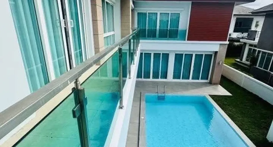 For sale 5 bedrooms villa in Bang Lamung, Chonburi