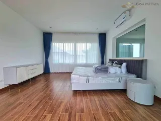 For sale 5 bedrooms villa in Bang Lamung, Chonburi
