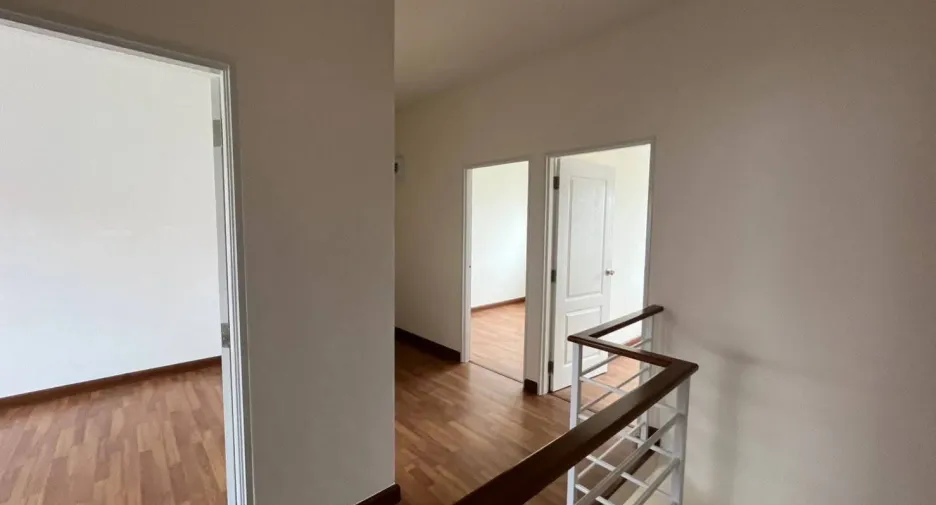 For rent 4 bedrooms townhouse in Huay Yai, Pattaya