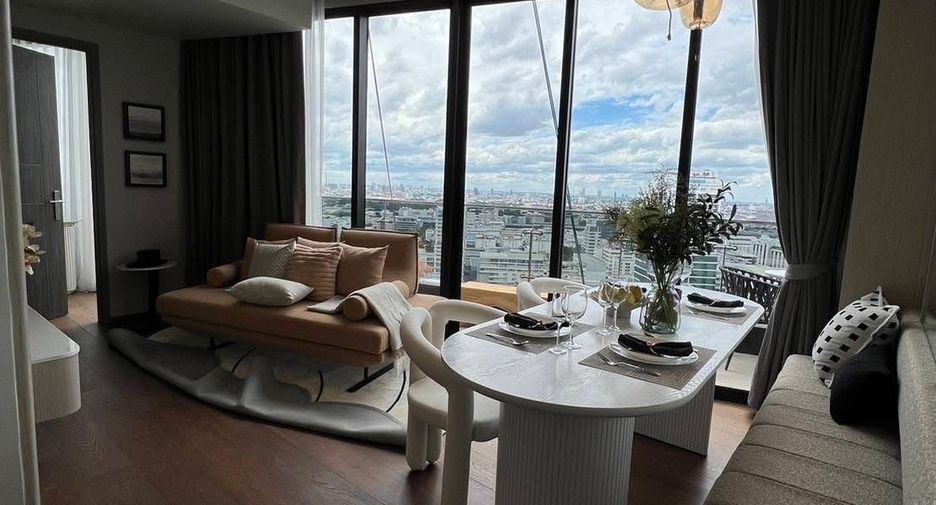 For rent 2 bedrooms condo in Ratchathewi, Bangkok
