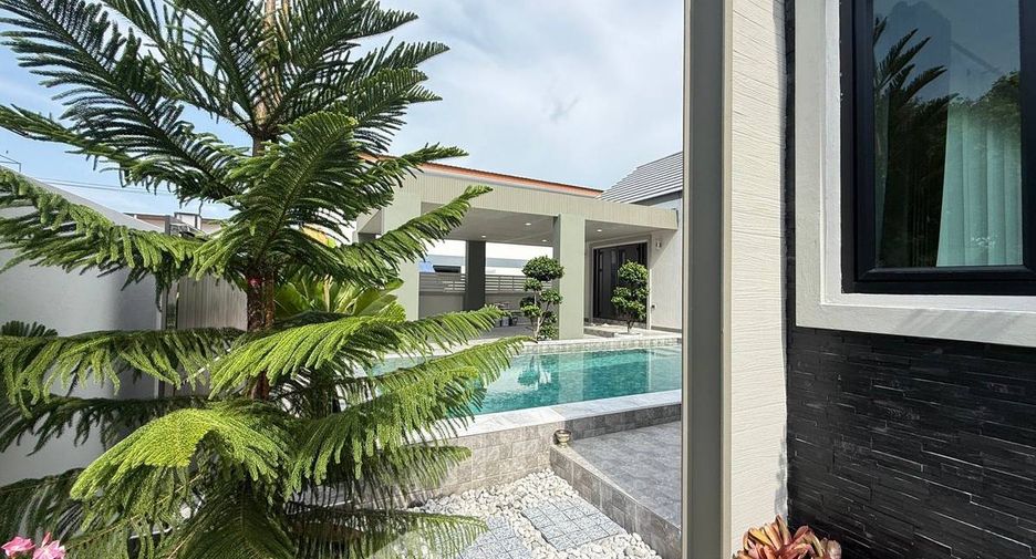 For sale 3 bedrooms villa in Bang Lamung, Chonburi
