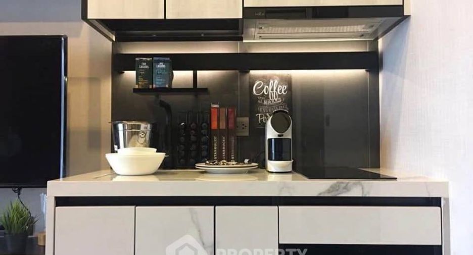 For sale 1 bed condo in Phra Khanong, Bangkok