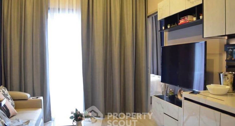 For sale 1 bed condo in Phra Khanong, Bangkok