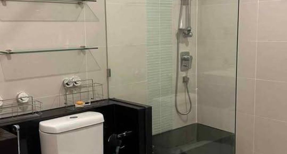 For sale 1 bed condo in Yan Nawa, Bangkok