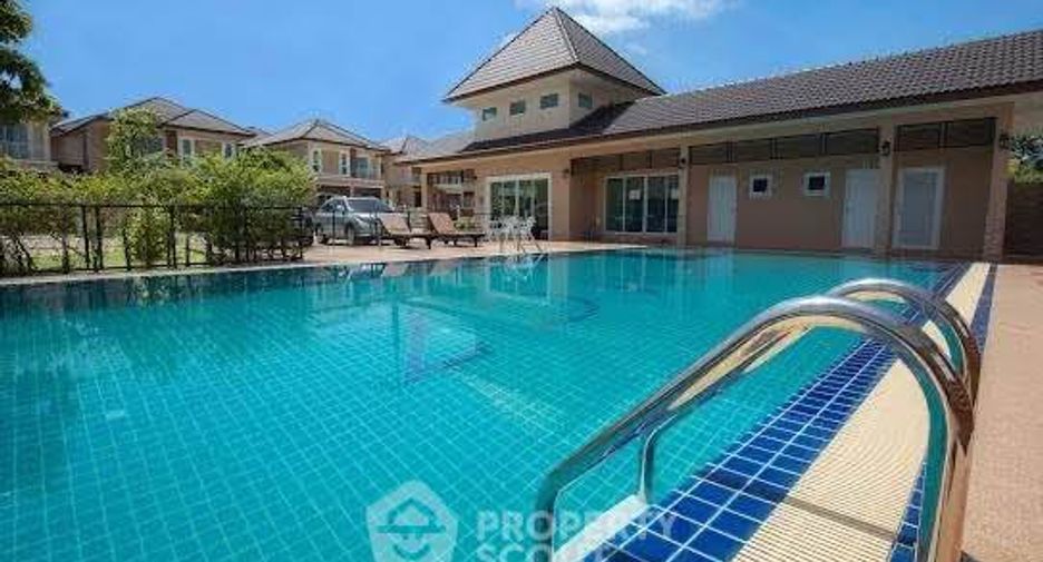 Casa en venta de 4 habitaciones en Bang Lamung, Chonburi