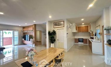 Casa en venta de 4 habitaciones en Bang Lamung, Chonburi