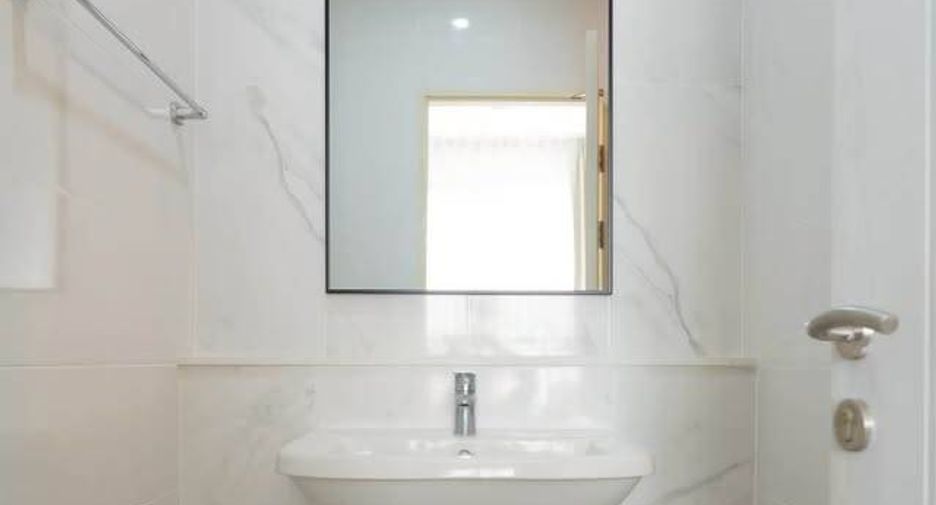 For sale 1 bed condo in Watthana, Bangkok
