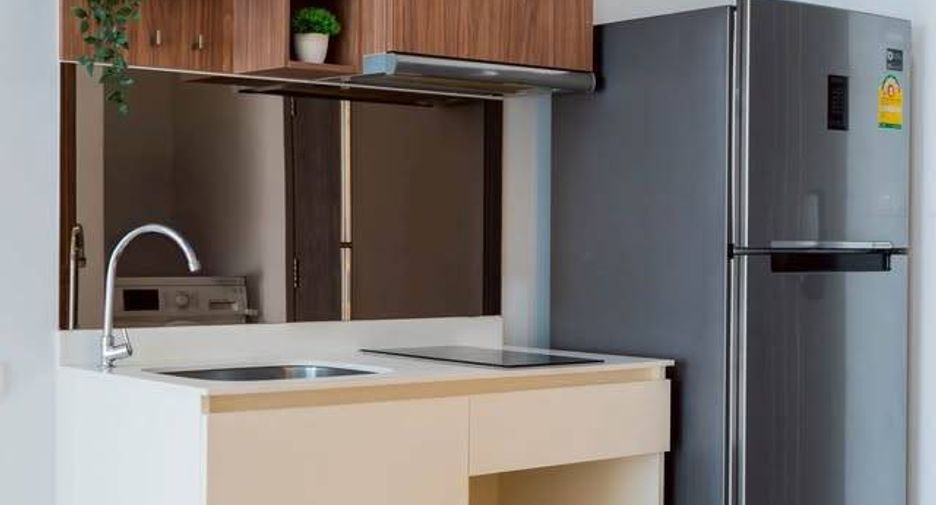 For sale 1 bed condo in Watthana, Bangkok