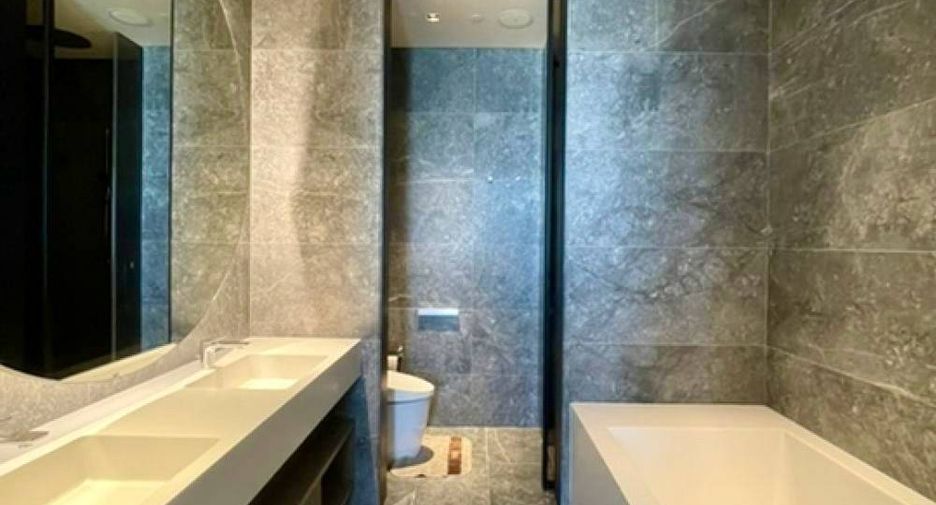 Condo en alquiler y en venta de 2 habitaciones en Khlong San, Bangkok