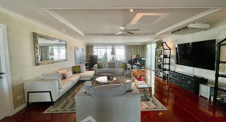 For sale 3 bedrooms condo in Watthana, Bangkok