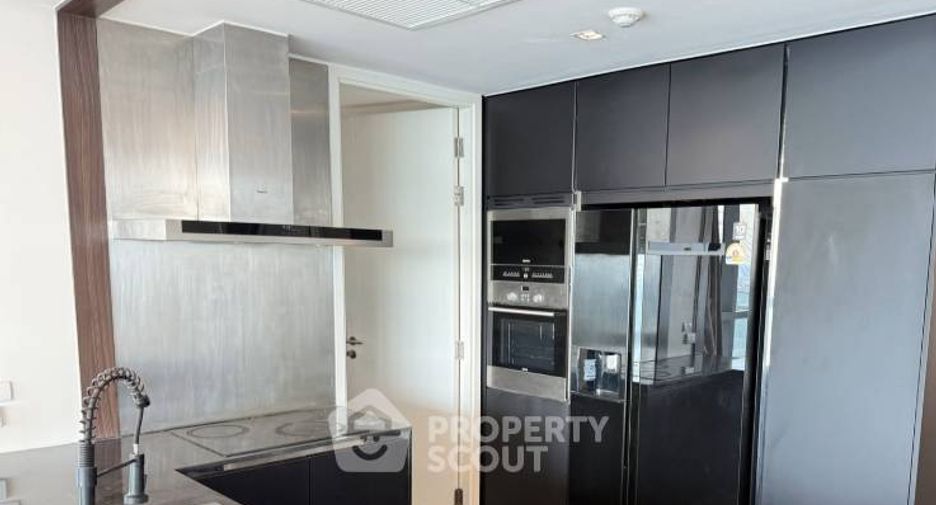 Wohnung zum Kauf mit 3 Zimmer in Yan Nawa, Bangkok
