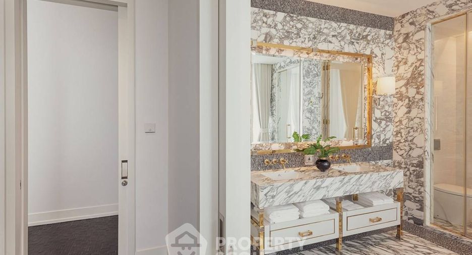 For sale 3 bedrooms condo in Sathon, Bangkok