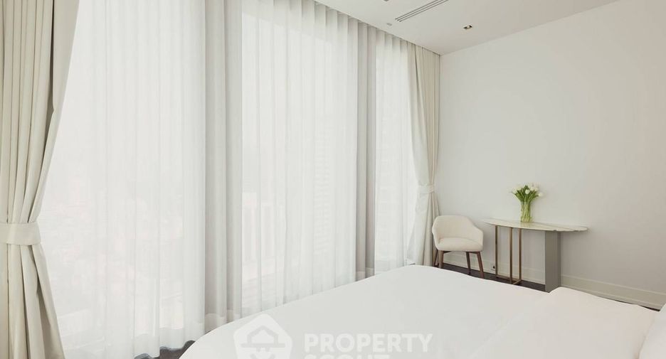 For sale 3 bedrooms condo in Sathon, Bangkok
