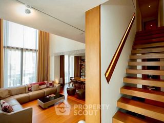 For sale 4 bedrooms condo in Sathon, Bangkok