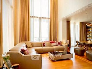 For sale 4 bedrooms condo in Sathon, Bangkok