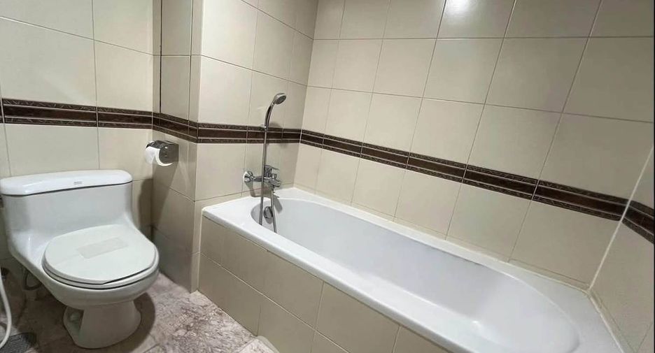 For sale 1 bed condo in Pathum Wan, Bangkok