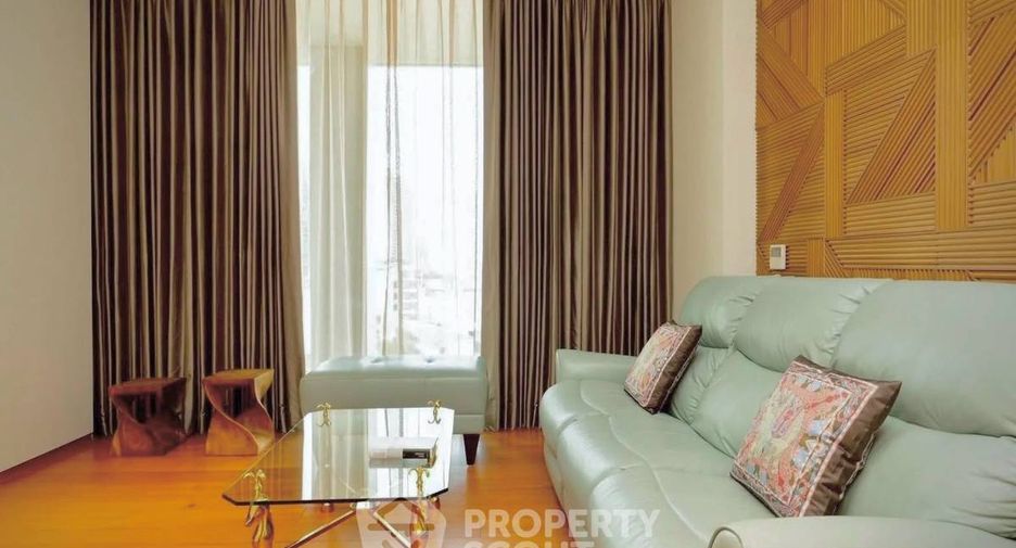 For sale 4 bedrooms condo in Sathon, Bangkok