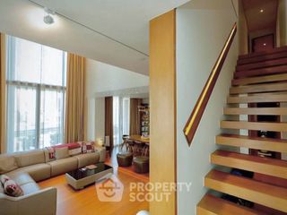 For sale 4 bedrooms condo in Sathon, Bangkok