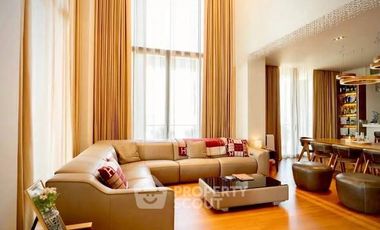 For sale 4 bedrooms condo in Sathon, Bangkok