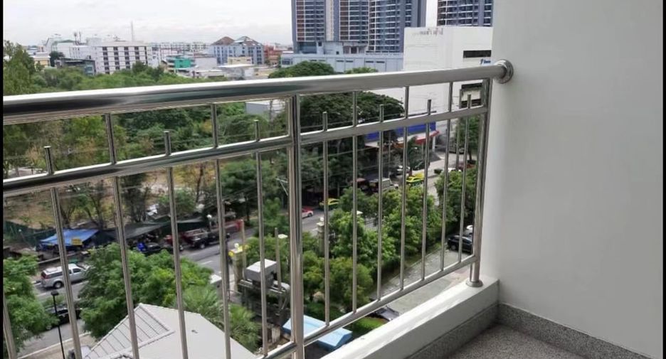 For sale and for rent 1 bed condo in Huai Khwang, Bangkok