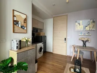 For rent studio condo in Khlong Toei, Bangkok