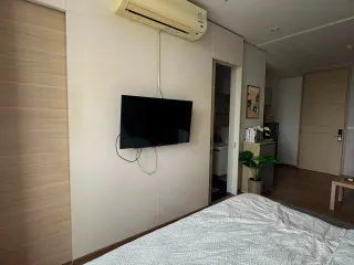 For rent studio condo in Khlong Toei, Bangkok
