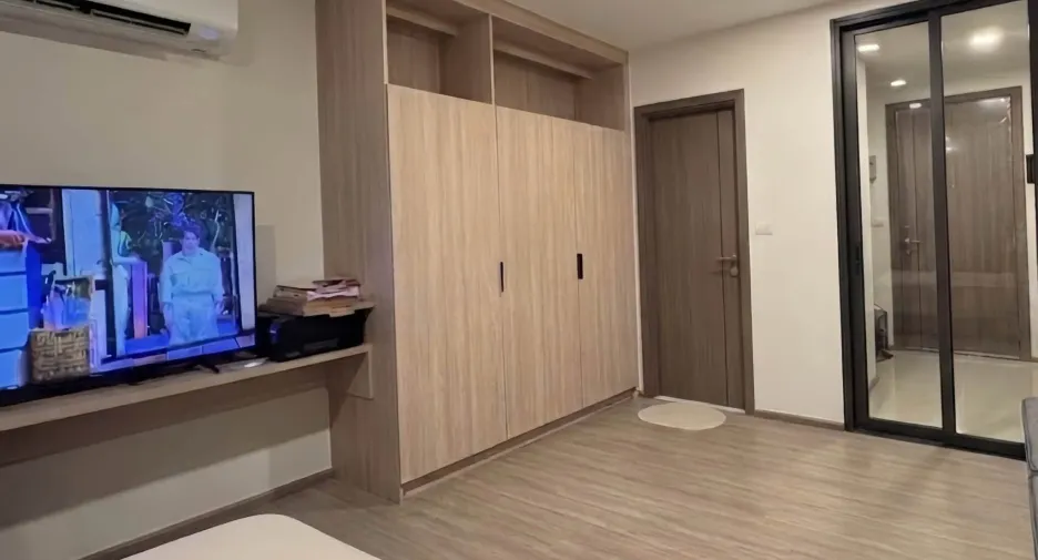 For sale 1 bed condo in Phaya Thai, Bangkok
