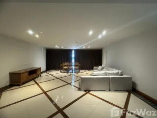 For rent 3 bedrooms apartment in Sathon, Bangkok