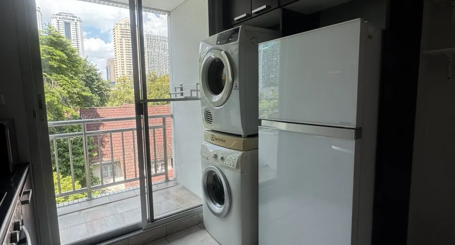 For rent 3 bedrooms apartment in Sathon, Bangkok