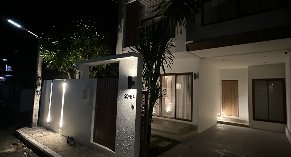 For sale 3 bedrooms townhouse in Thalang, Phuket