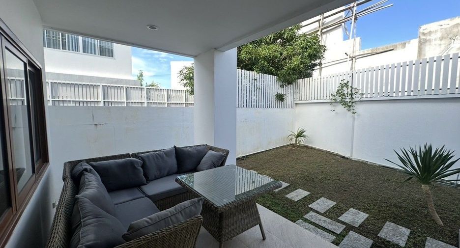 For sale 3 bedrooms townhouse in Thalang, Phuket