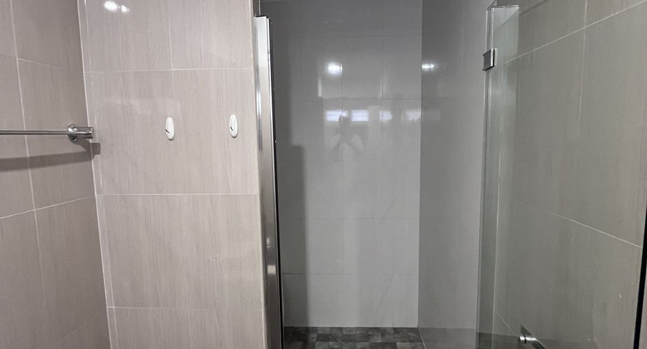 For rent 3 bedrooms condo in Mueang Phuket, Phuket