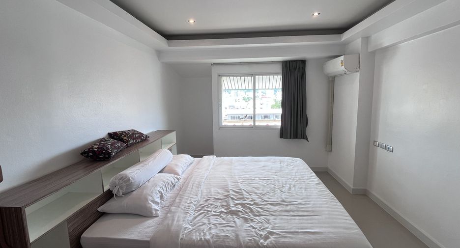 For rent 3 bedrooms condo in Mueang Phuket, Phuket