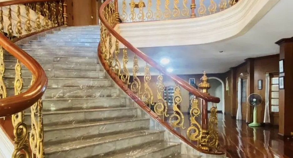 Casa en venta de 6 habitaciones en Lak Si, Bangkok