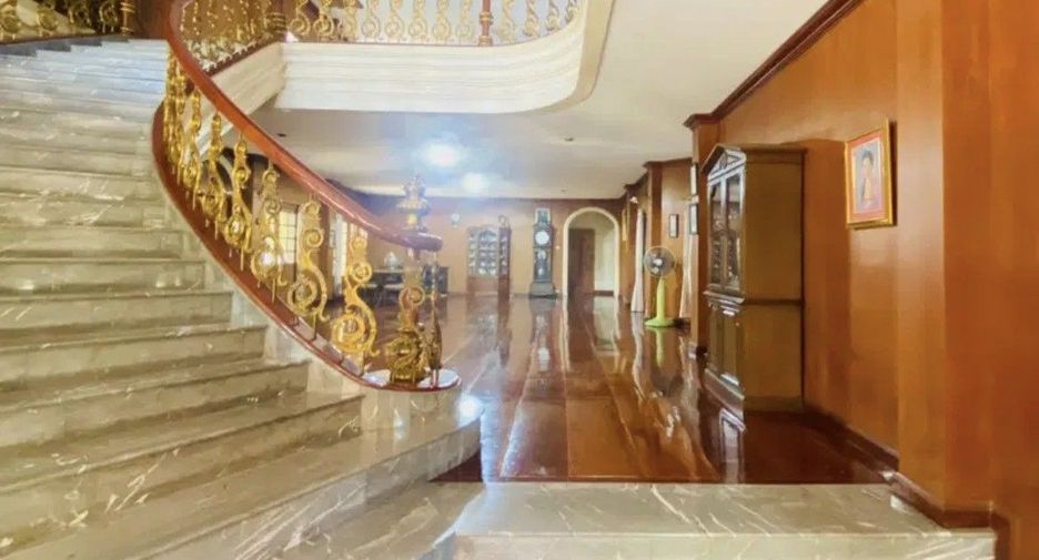 Casa en venta de 6 habitaciones en Lak Si, Bangkok
