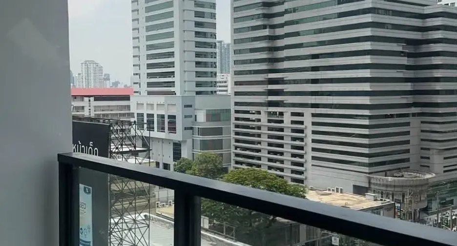 For rent 1 bed condo in Watthana, Bangkok