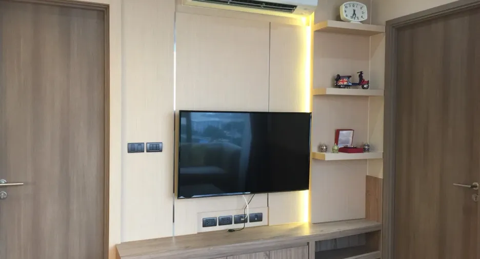 For sale 1 bed condo in Si Racha, Chonburi