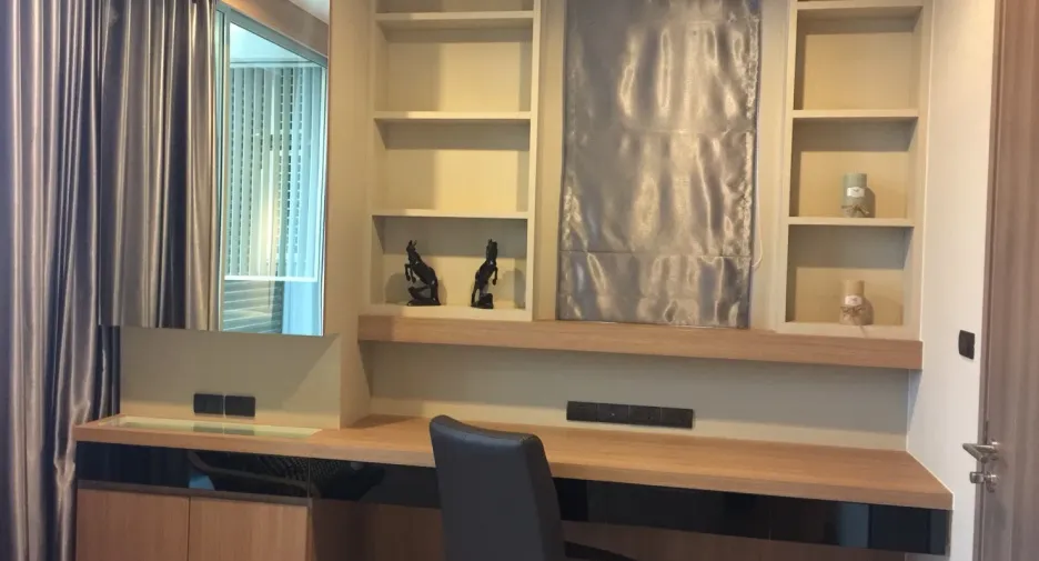 For sale 1 bed condo in Si Racha, Chonburi