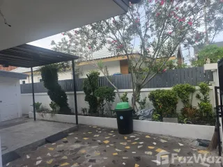 For sale 3 bedrooms house in Si Racha, Chonburi