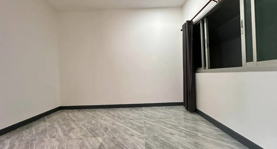 For sale 3 bedrooms house in Si Racha, Chonburi