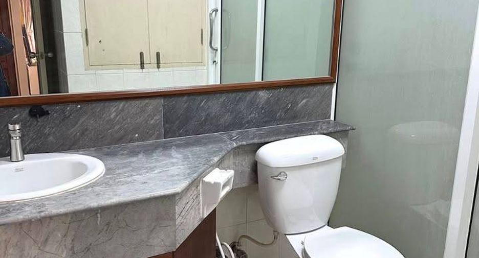 For rent and for sale 3 bedrooms condo in Watthana, Bangkok