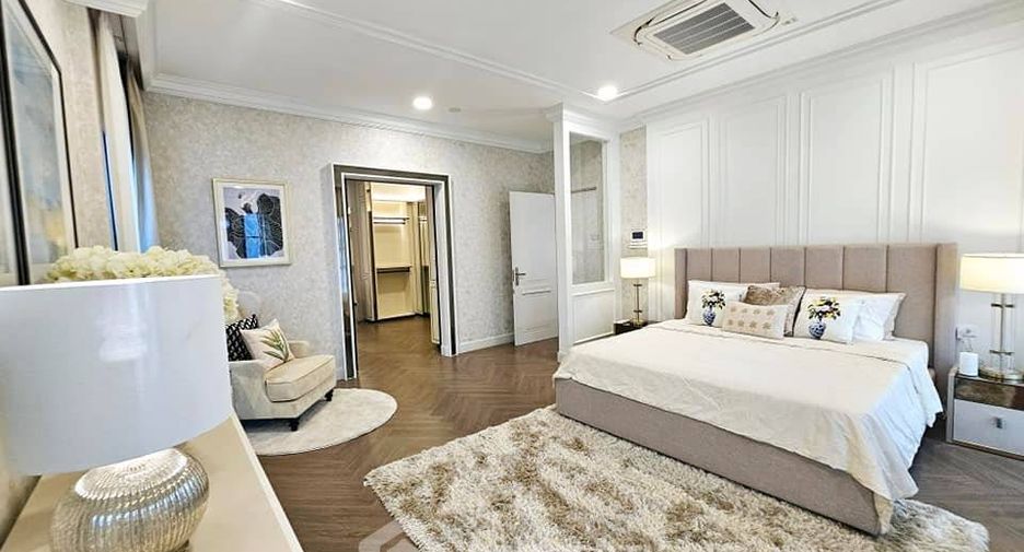 Casa en alquiler y en venta de 5 habitaciones en Saphan Sung, Bangkok
