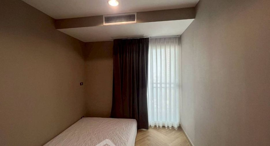 For sale 2 bedrooms condo in Watthana, Bangkok