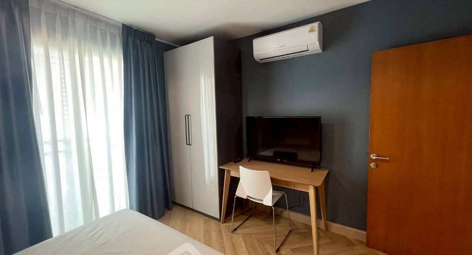 For sale 2 bedrooms condo in Watthana, Bangkok